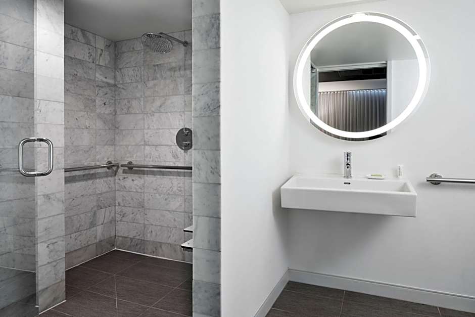 Le Meridien Chicago - Oakbrook Center