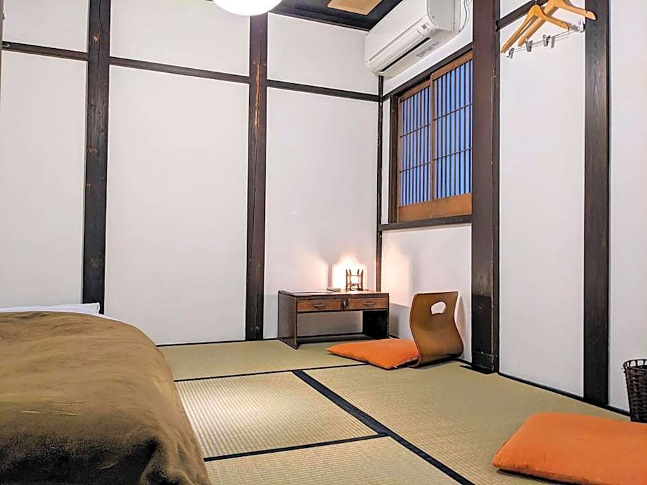 Guesthouse Itoya Kyoto
