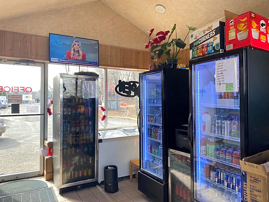 Tides Inn at Stehli Beach