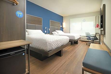 Queen Room with Two Queen Beds