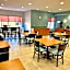 Days Inn & Suites by Wyndham Madison