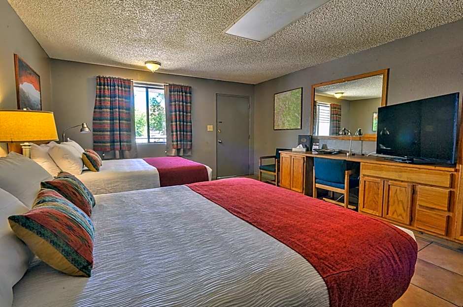 Photo 1 of 8 of Double Room