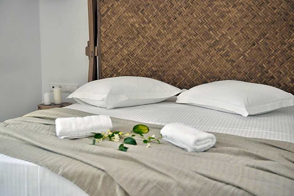 Blue Paradise Apartments