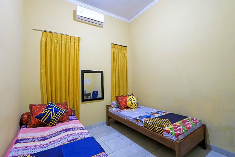 OYO 2440 Wallet Family Residence Syariah