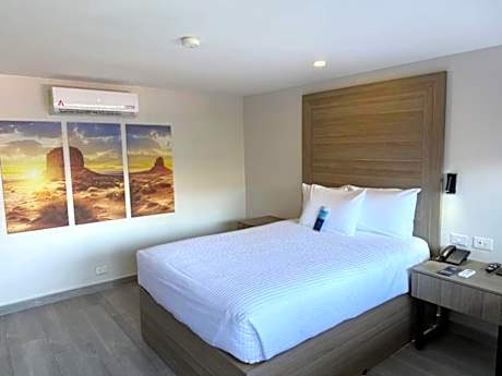 Single Room - Non-Smoking