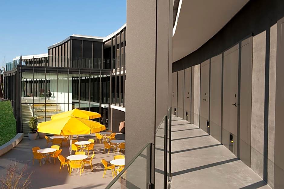 LAVIDA Hotel at Camiral, a Quinta do Lago Resort