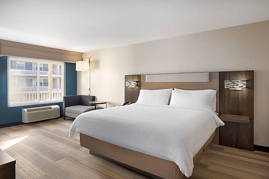 Holiday Inn Express Simi Valley By IHG