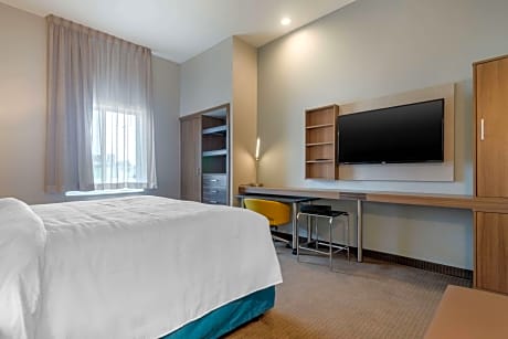 1 King Bed, Efficiency, Suite, No Smoking, Accessible Room