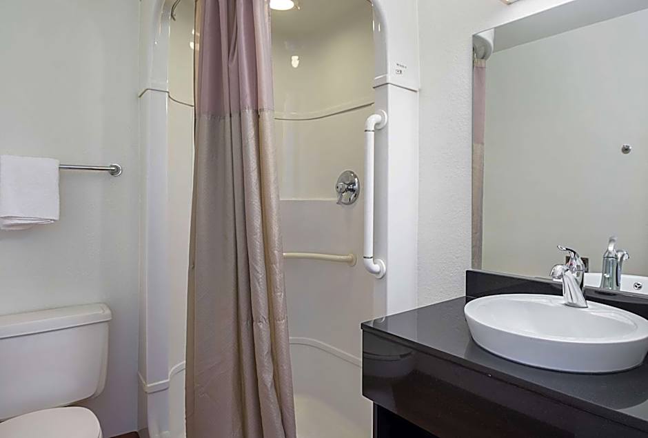 Motel 6-Pueblo, CO - I-25