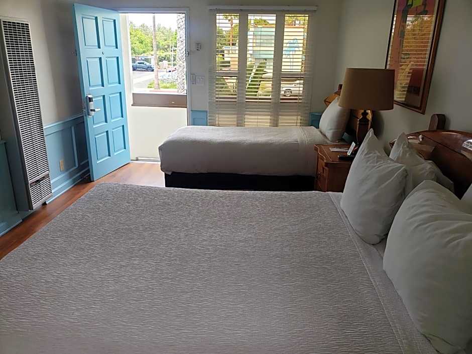 Sea Blue Hotel