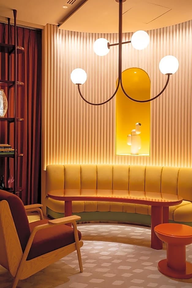 The Standard, Bangkok Mahanakhon