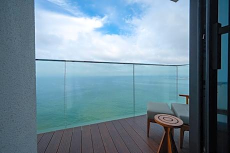 Deluxe Twin Room with Sea View and Terrace