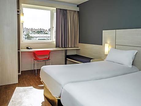 Standard Room with 2 single beds