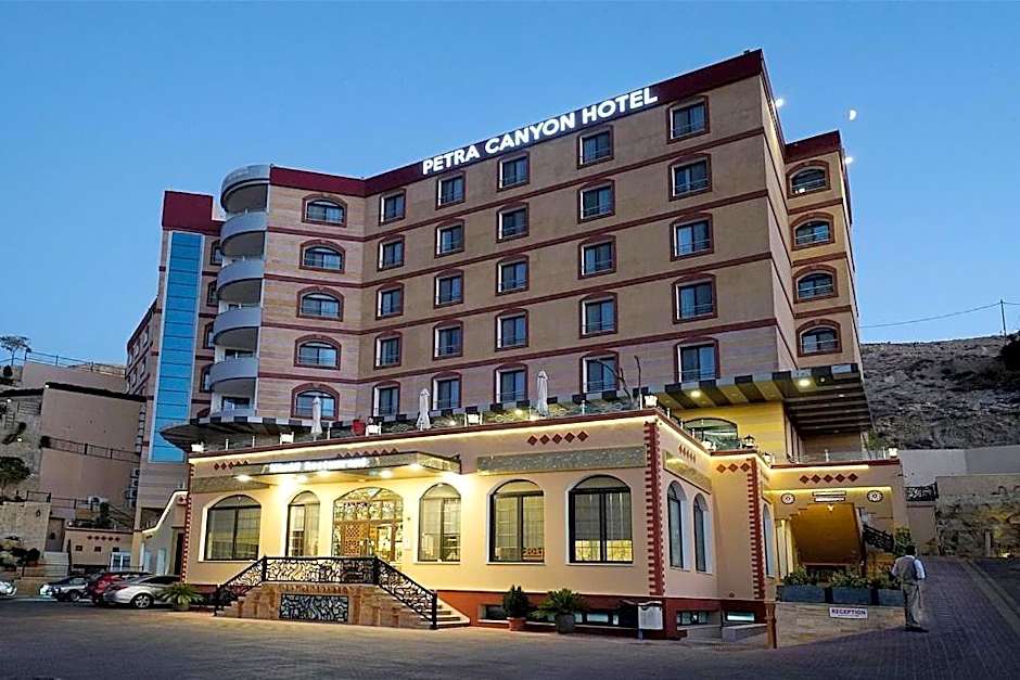 Petra Canyon Hotel