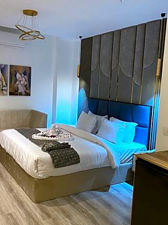 Superior Family Room