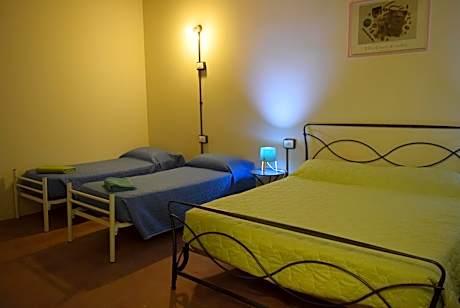 Quadruple Room with Private External Bathroom