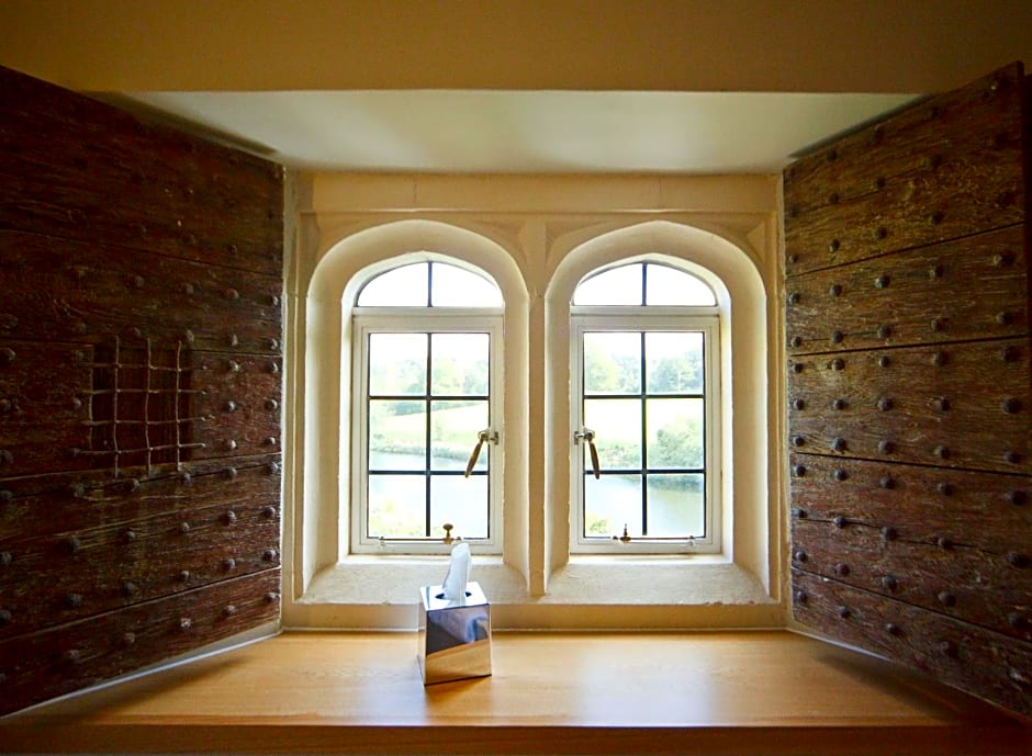 Leeds Castle Maiden's Tower