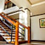 Veranda Suites and Restaurant