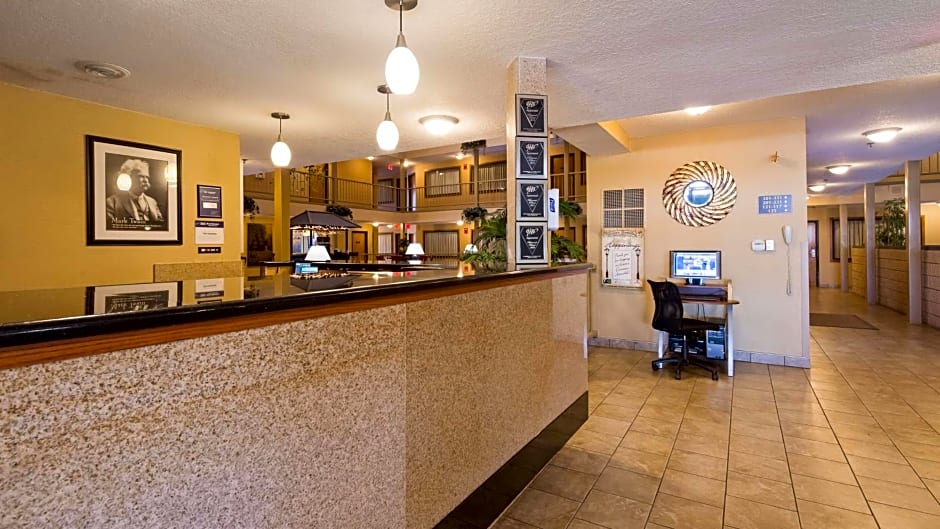 Best Western On the River