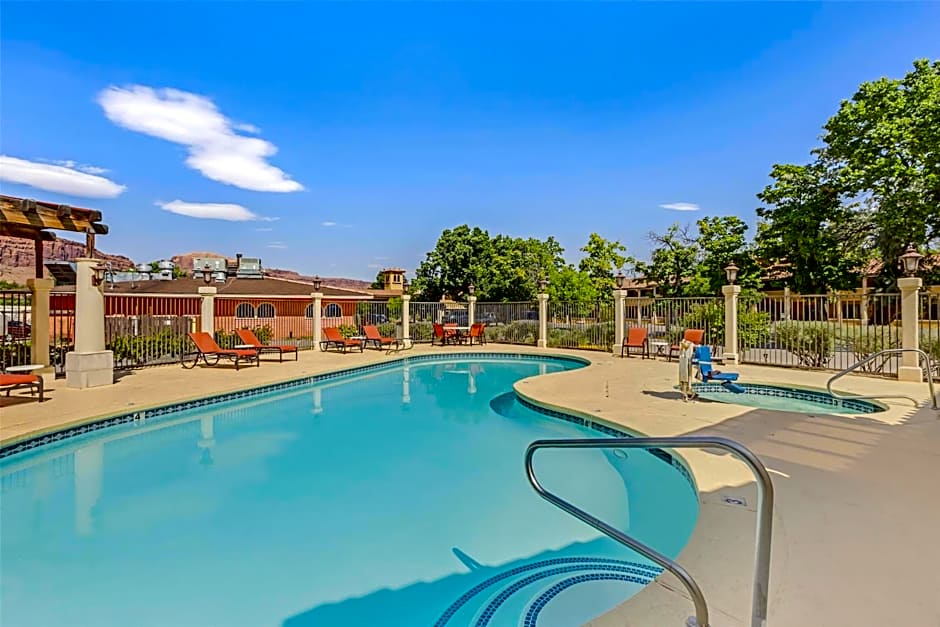 Best Western Plus Greenwell Inn