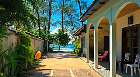 Pakmeng BEACH Resort