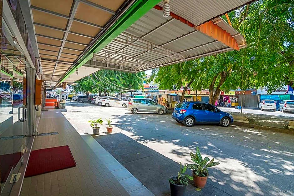 RedDoorz near Nagoya Citywalk Batam 2