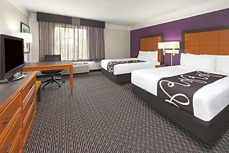 Deluxe Double Room with Two Double Beds