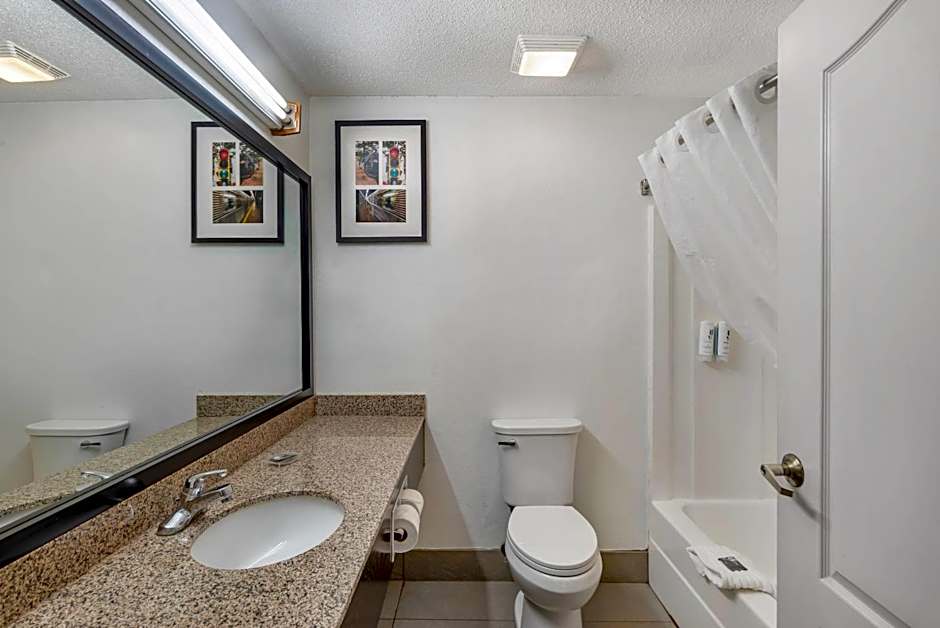 Country Inn & Suites by Radisson, Hiram, GA