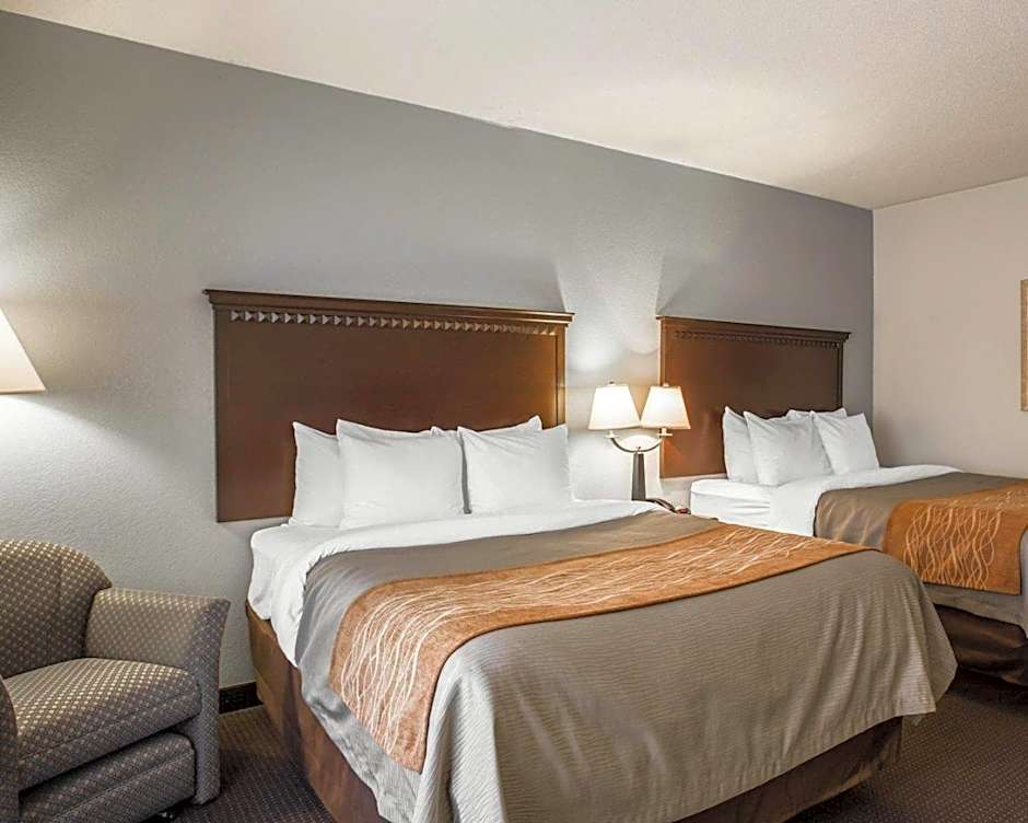 Comfort Inn & Suites Lumberton Central I-95