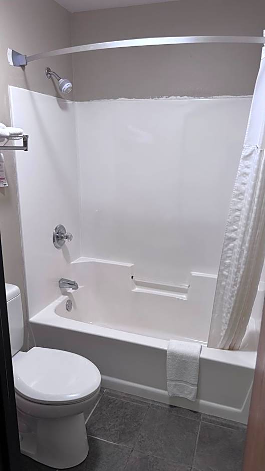 Northwoods Inn and Suites