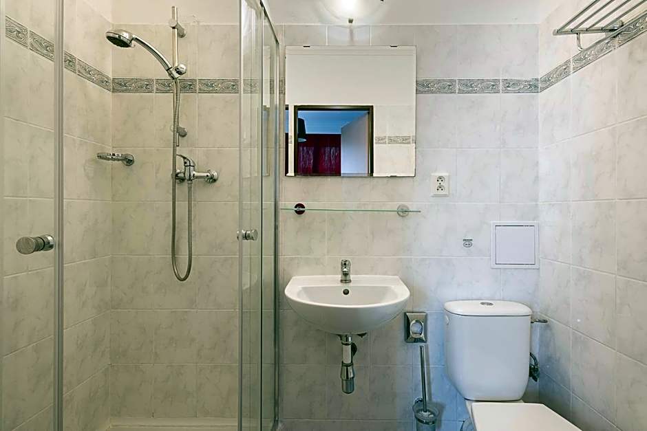 Pytloun Wellness Travel Hotel
