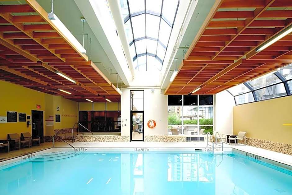 Landis Hotel & Suites