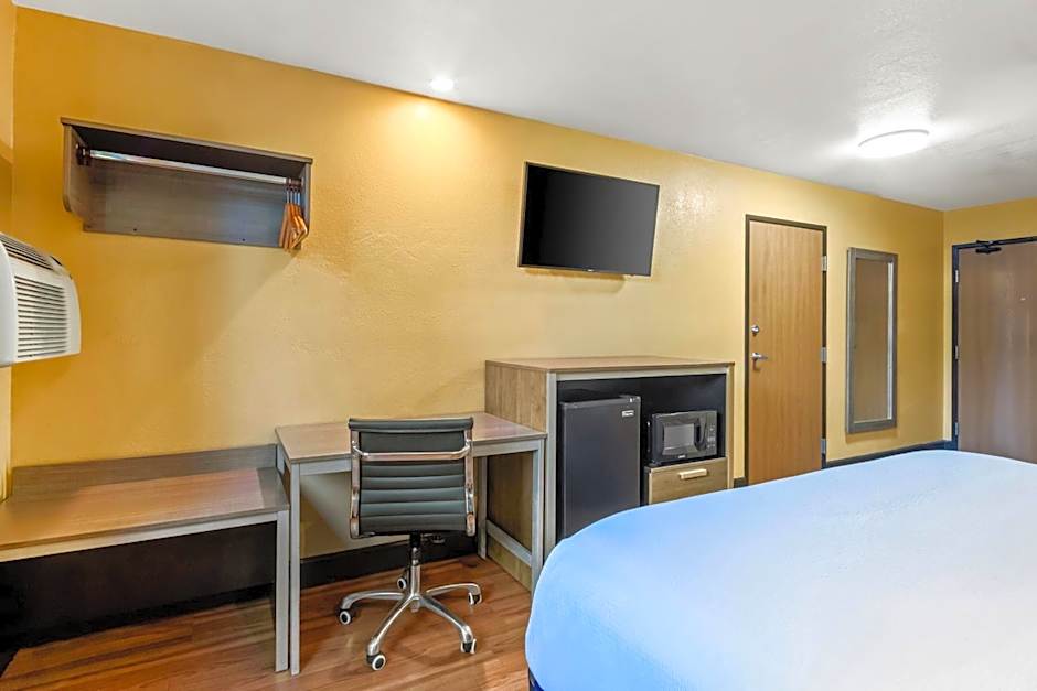 Super 8 by Wyndham - Mesa/Gilbert