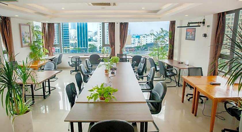 Waikiki Beach Hotel Da Nang