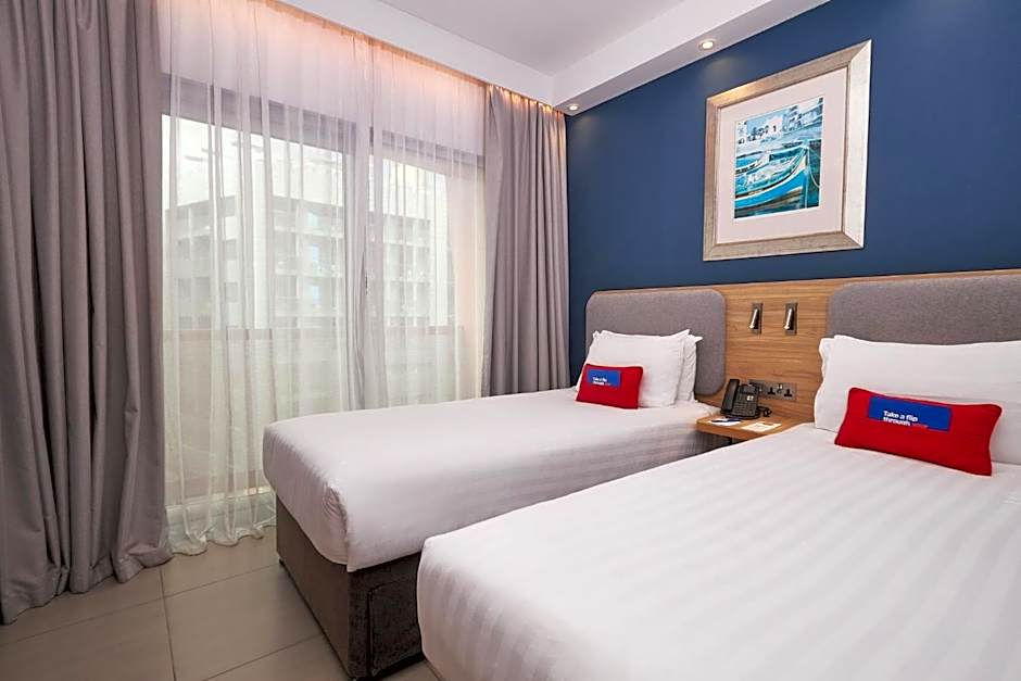 Photo 1 of 4 of Standard 2 Twin Beds, Balcony