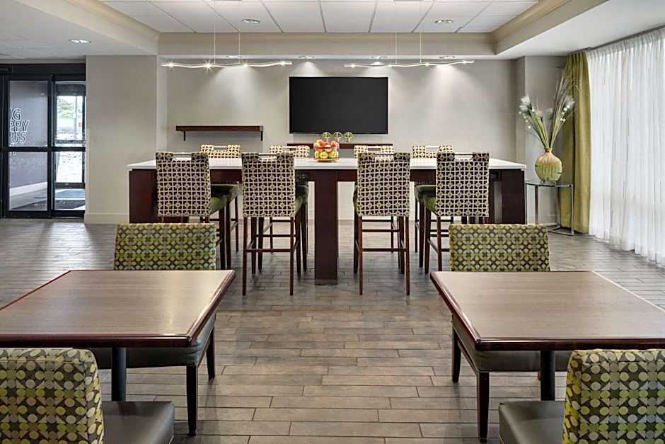 Hampton Inn By Hilton Rochester-Irondequoit