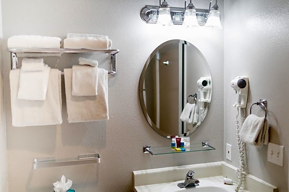 Friday Harbor Suites