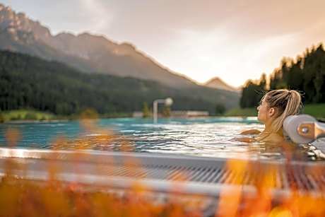 Loewe Dolomites