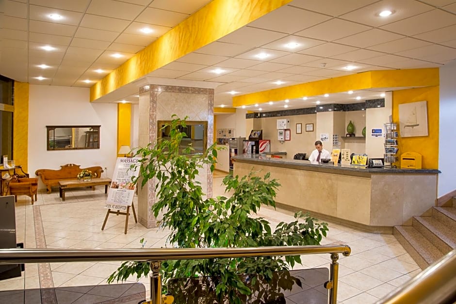 Apartamentos Oro Blanco