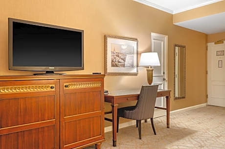 Deluxe Double Room with Two Double Beds with Balcony