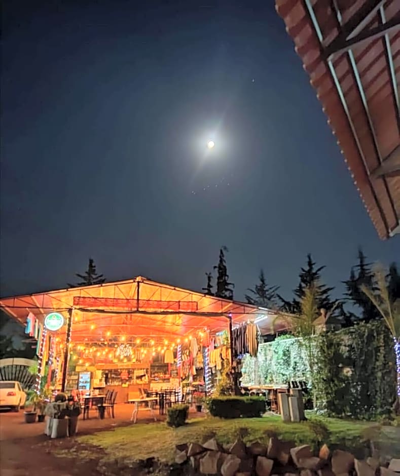 HOTEL RESTAURANT LOS PRISMAS