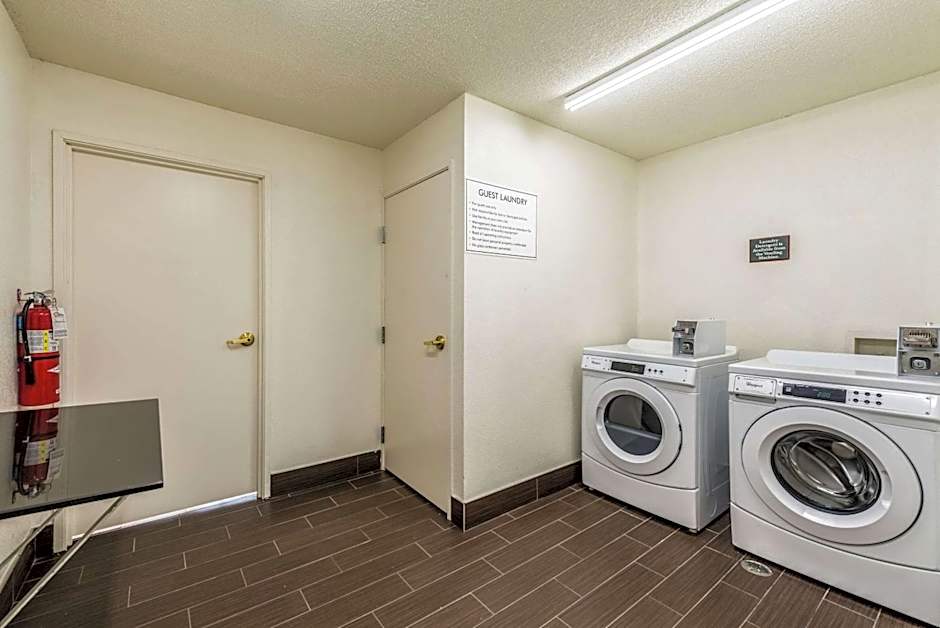 Comfort Inn & Suites Dayton North