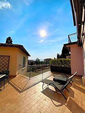 Superior Double or Twin Room with Terrace and Lake View