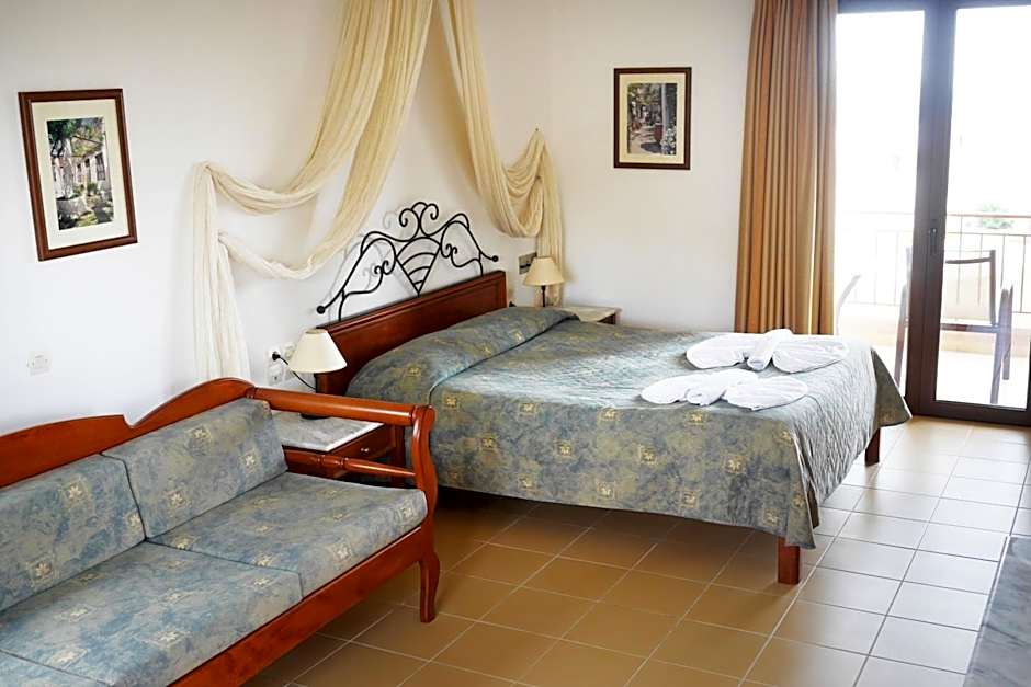 Areti Aparthotel