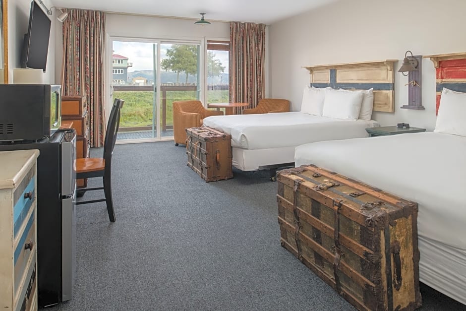 Astoria Riverwalk Inn