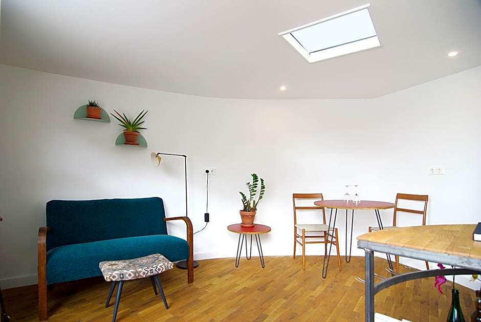 Magnificent houseboat with a stunning view!