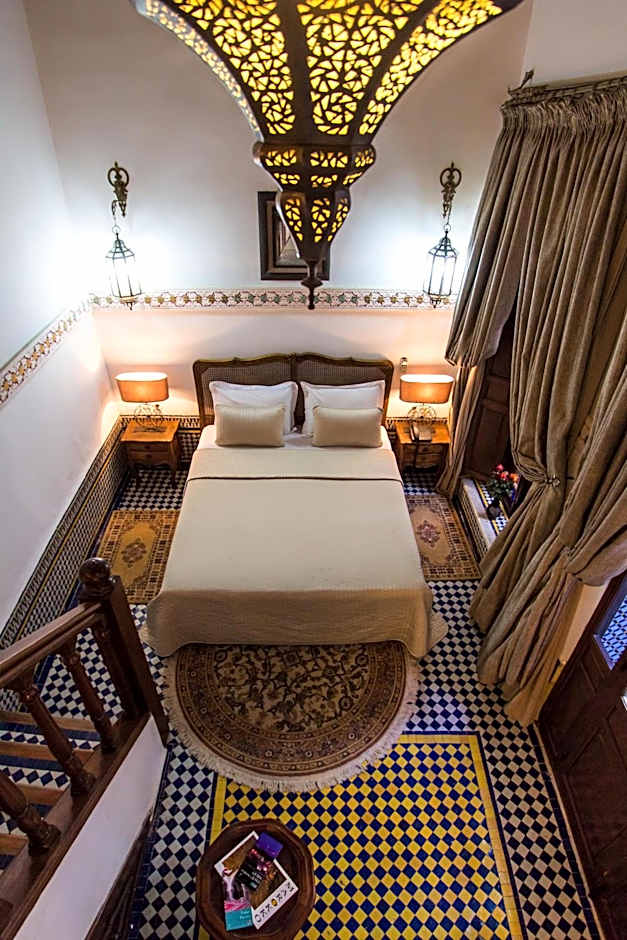 Riad Les Remparts De Fès