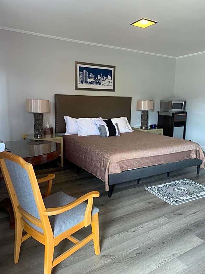 Vinehurst Inn & Suites