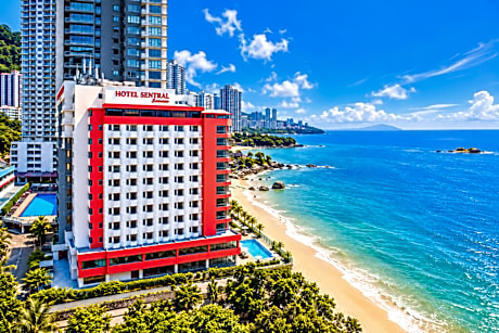 Hotel Sentral Seaview @ ​Beachfront