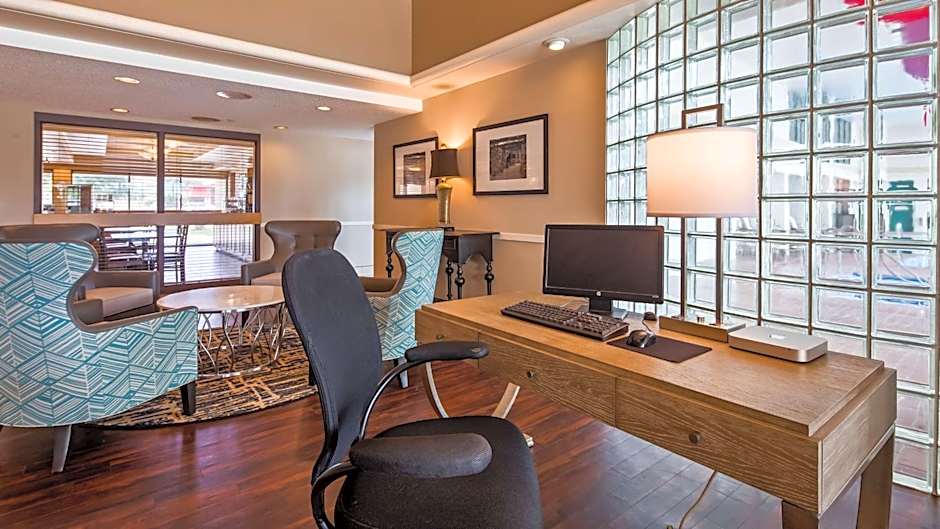 Best Western East Towne Suites
